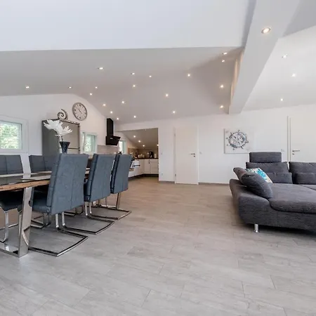 Apartment **** Auf Der Insel Rab